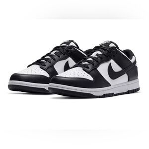 Nike Women's Black and White Dunks Size 7.5 brand new